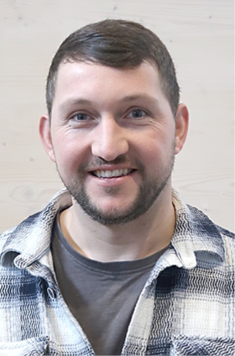 Pastor Tobias Schade : 